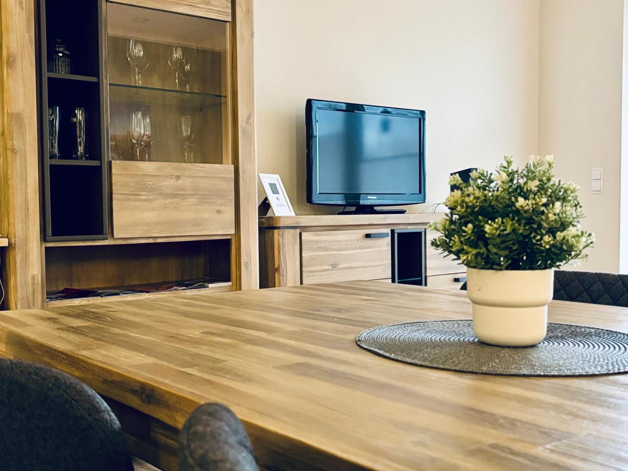 Kleine Auszeit -- Inklusive Parkplatz & Wifi, Geschirrspueler, Waschmaschine & Terrasse Mit Strandkorb -- Perfekt Fuer Urlaub & Business Scharbeutz Zewnętrze zdjęcie
